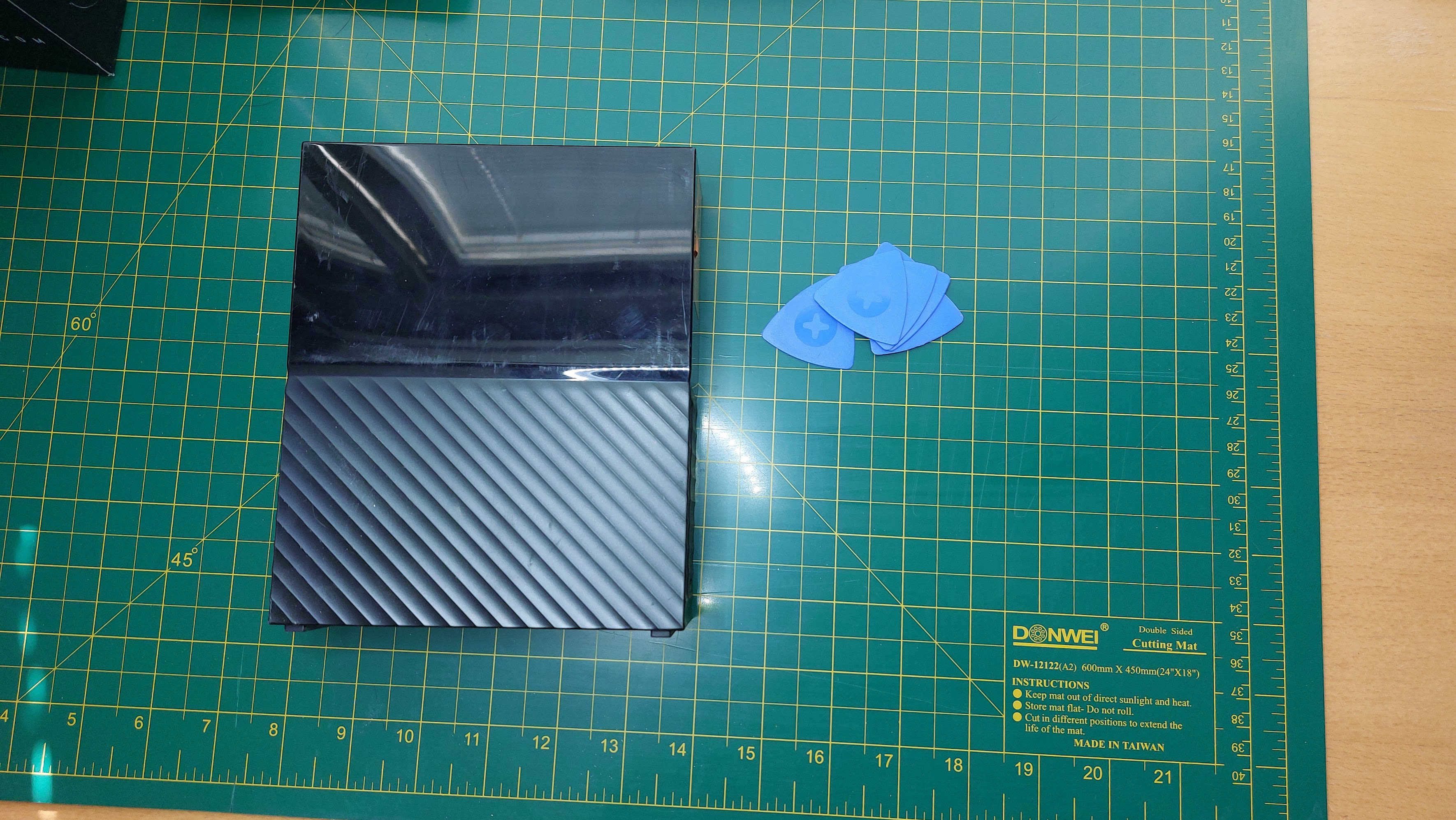 WD Mybook and Ifixit picks